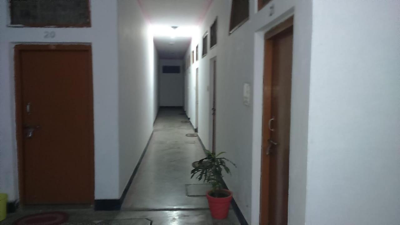 Hotel Yogi Lodge Khajuraho Exterior photo